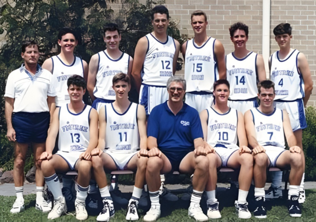 Club members representing Figtree High took out the 1990 Australian All-Schools Championship in Victoria.